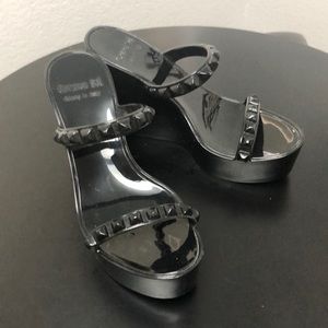 Platform jelly wedges